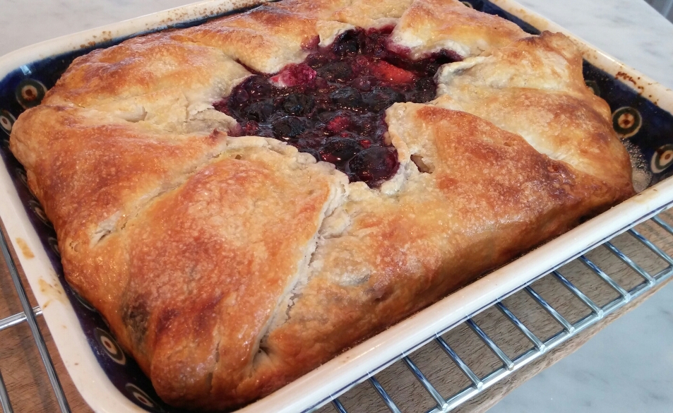Easy berry dessert using one pie crust and 1.5 bags frozen berries